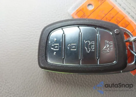 2016 Hyundai Tucson Limited z USA, uszkodzony, nr VIN KM8J33A29GU134310